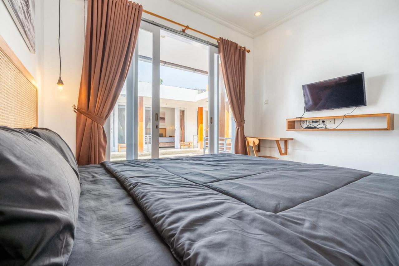 Lumturi House - Centrally Located Guest house *